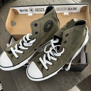 NIB Converse - Chuck Taylor All Star -  Hi Field Surplus  - 661852F